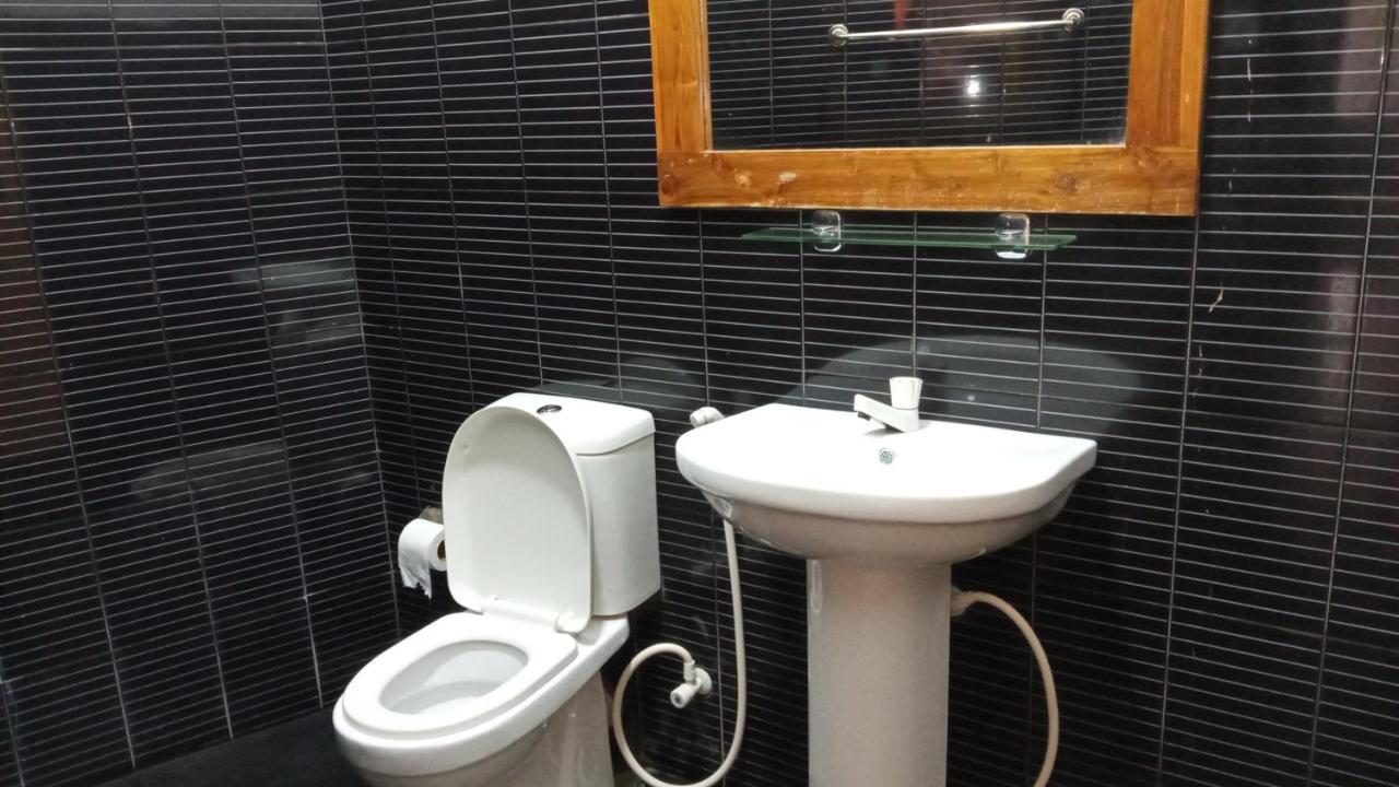 Big House Udawalawe B&B 외부 사진